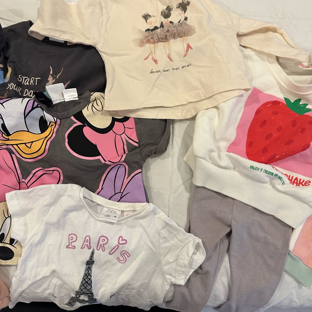 Children’s bundle clothing size 3-6 months